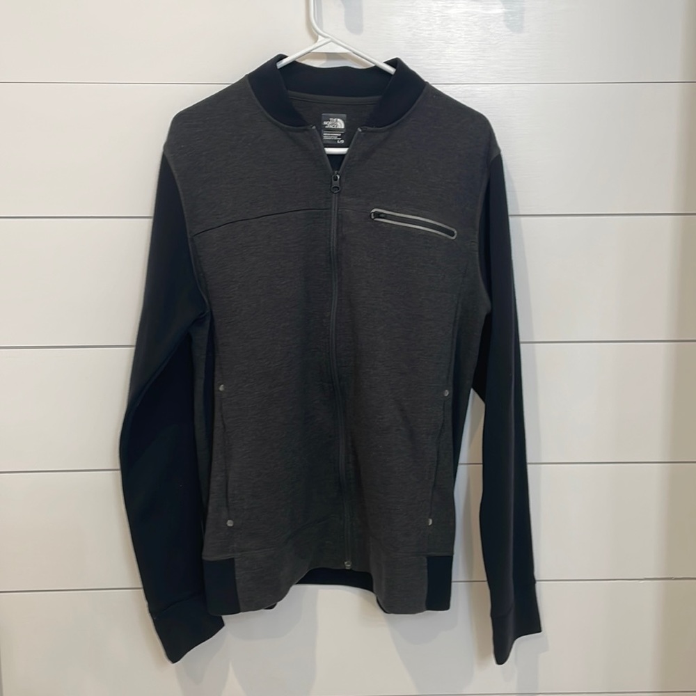 North Face Zip Up, size Large